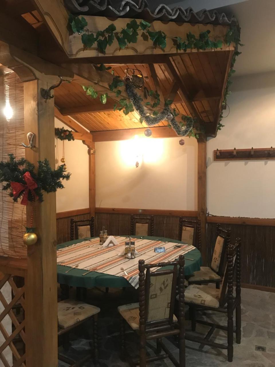 Hotel Otdih Kavarna Esterno foto